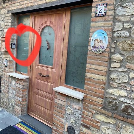 La Bomboniera Di Marco Apartman Fabro Kültér fotó